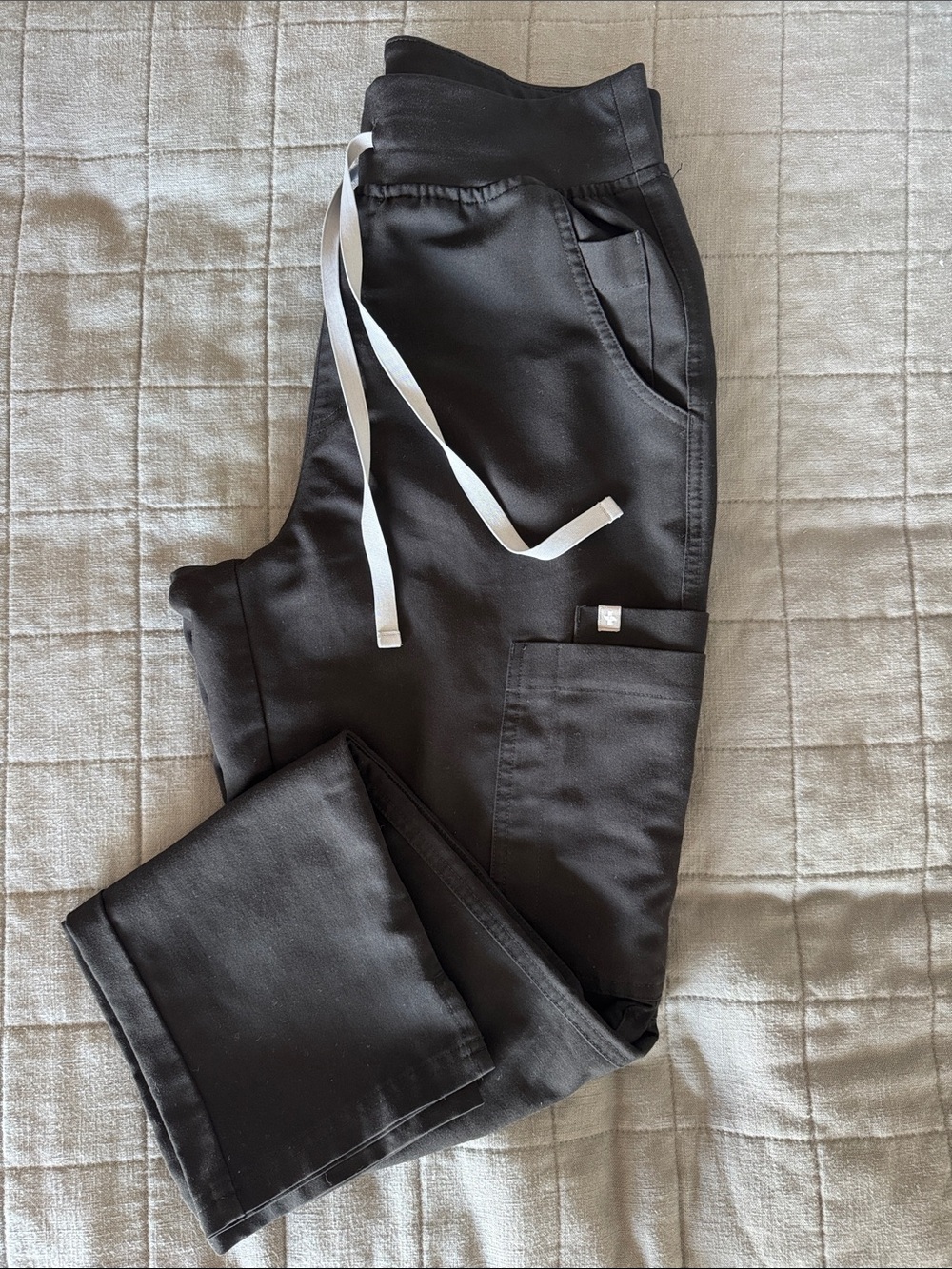 Figs Black womens yola high waisted scrub pants